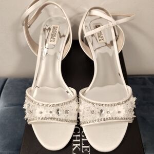 Worn once indoors - Badgley Mischka Women's Taylin Glamor Sandal, Soft White 10